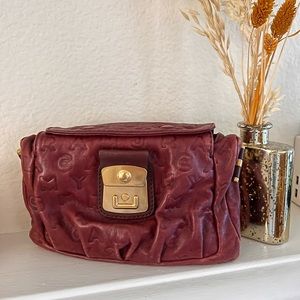 Marc jacobs dreamy logo